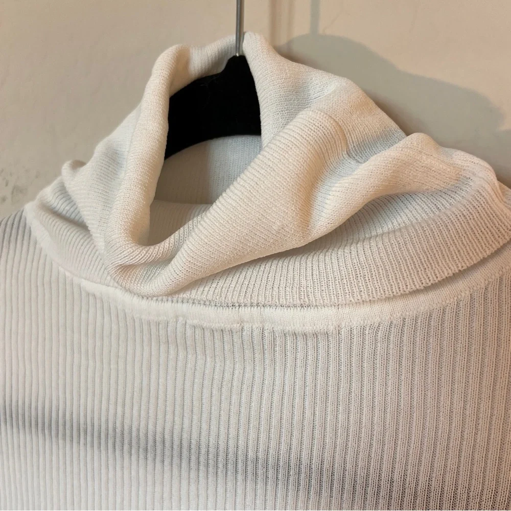 Anna Rae White Ribbed Turtleneck Size Small - Picture 5 of 8